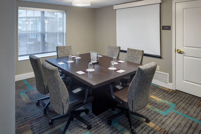 Imagen de los interiores del Hotel Residence Inn By Marriott Milford. Foto 15