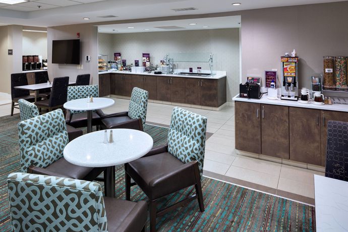 Imagen del bar/restaurante del Hotel Residence Inn By Marriott Milford. Foto 4