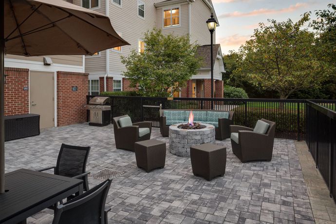 Imagen de los exteriores del Hotel Residence Inn By Marriott Milford. Foto 14