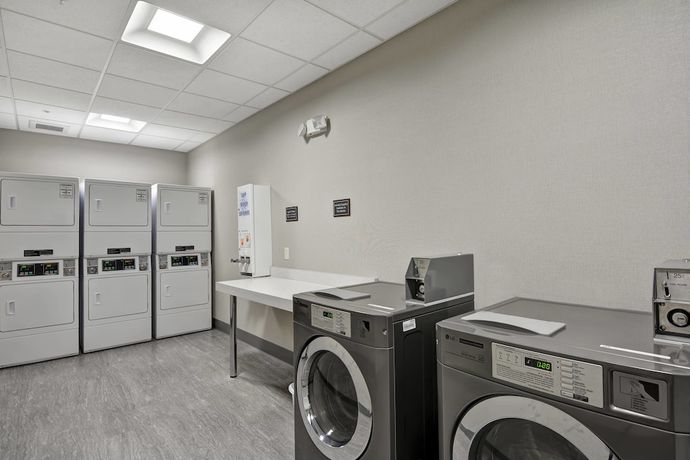 Imagen de los interiores del Hotel Residence Inn By Marriott Milwaukee North/glendale. Foto 17