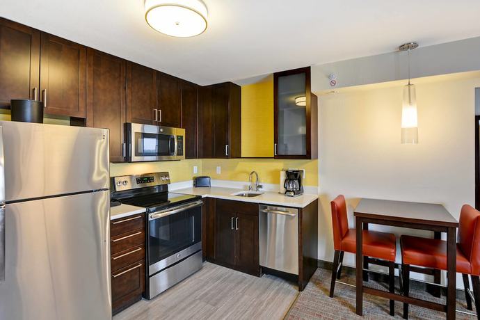 Imagen de la habitación del Hotel Residence Inn By Marriott Milwaukee North/glendale. Foto 11