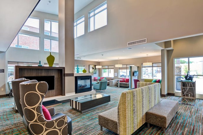 Imagen de los interiores del Hotel Residence Inn By Marriott Milwaukee North/glendale. Foto 18