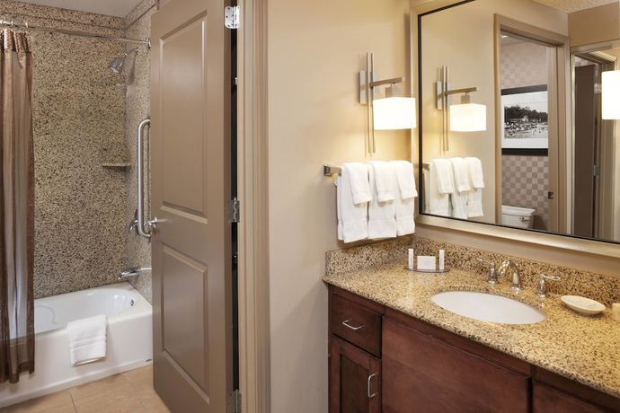 Imagen de la habitación del Hotel Residence Inn By Marriott Minneapolis Plymouth. Foto 9