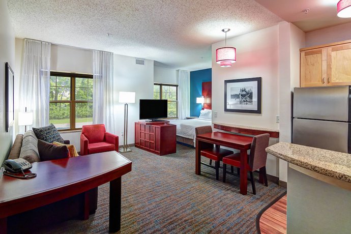 Imagen de la habitación del Hotel Residence Inn By Marriott Minneapolis Plymouth. Foto 12