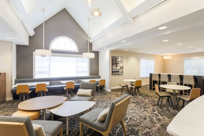 Imagen de los interiores del Hotel Residence Inn By Marriott Monroe. Foto 9