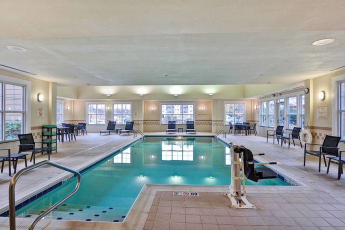 Imagen de la piscina del Hotel Residence Inn By Marriott Morgantown. Foto 8