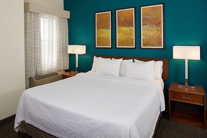 Imagen del bar/restaurante del Hotel Residence Inn By Marriott New Rochelle. Foto 6