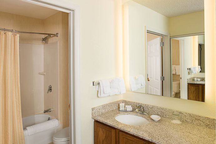 Imagen del bar/restaurante del Hotel Residence Inn By Marriott New Rochelle. Foto 7