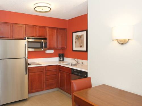 Imagen de la habitación del Hotel Residence Inn By Marriott Newark Silicon Valley. Foto 11