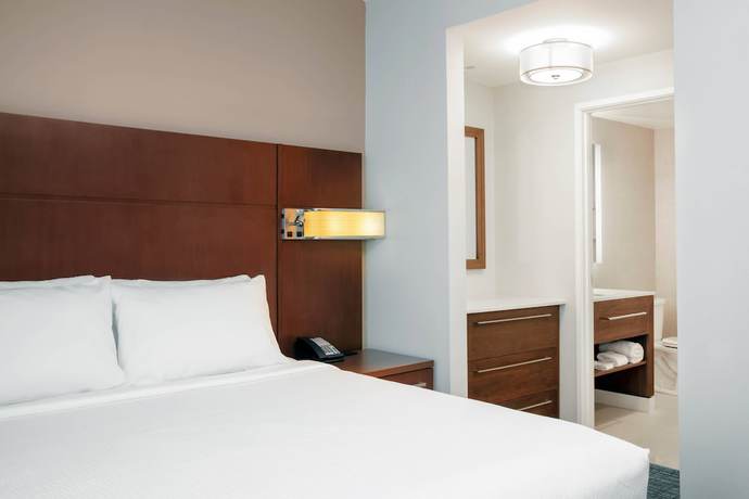 Imagen de la habitación del Hotel Residence Inn By Marriott Norwalk. Foto 2