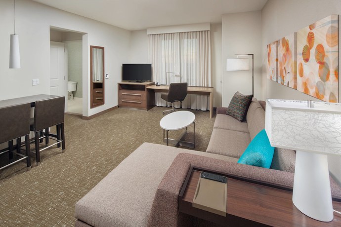 Imagen de la habitación del Hotel Residence Inn By Marriott Ontario Rancho Cucamonga. Foto 2