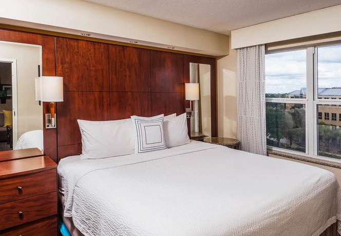 Imagen de la habitación del Hotel Residence Inn By Marriott Orlando Airport. Foto 11
