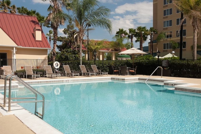 Imagen de la piscina del Hotel Residence Inn By Marriott Orlando Convention Center. Foto 18