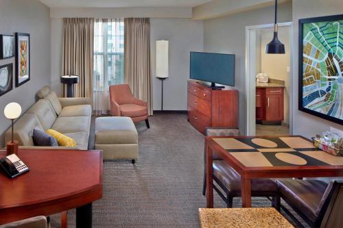 Imagen de la habitación del Hotel Residence Inn By Marriott Orlando Lake Mary. Foto 12