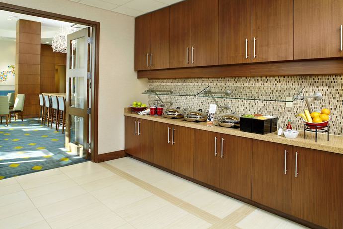 Imagen del bar/restaurante del Hotel Residence Inn By Marriott Orlando Lake Nona. Foto 2
