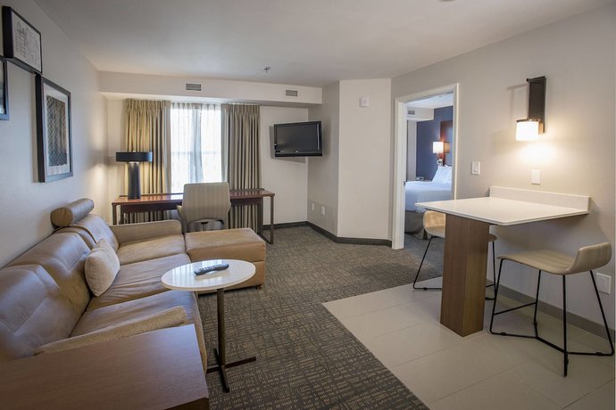 Imagen de la habitación del Hotel Residence Inn By Marriott Pensacola Downtown. Foto 11