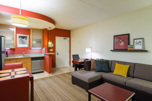 Imagen de la habitación del Hotel Residence Inn By Marriott Philadelphia Langhorne. Foto 8