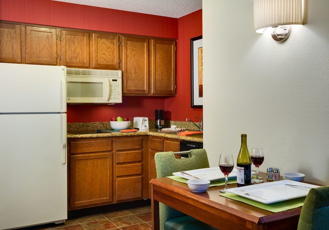 Imagen de la habitación del Hotel Residence Inn By Marriott Pleasanton. Foto 8