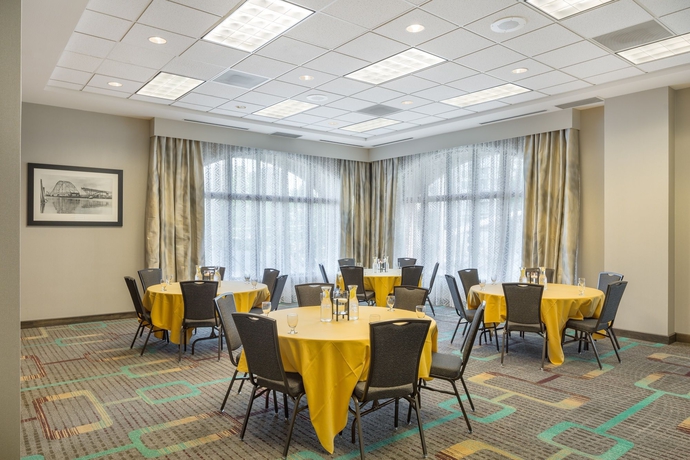 Imagen de los interiores del Hotel Residence Inn By Marriott Portland Downtown/riverplace. Foto 10