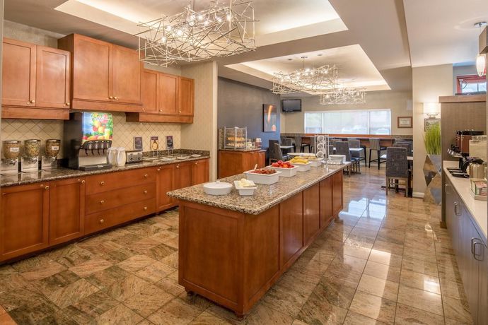 Imagen de los interiores del Hotel Residence Inn By Marriott Portland North. Foto 12
