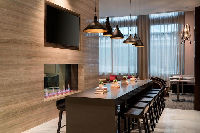 Imagen del bar/restaurante del Hotel Residence Inn By Marriott Reading. Foto 3