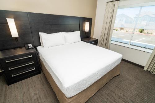 Imagen de la habitación del Hotel Residence Inn By Marriott Reno Sparks. Foto 8