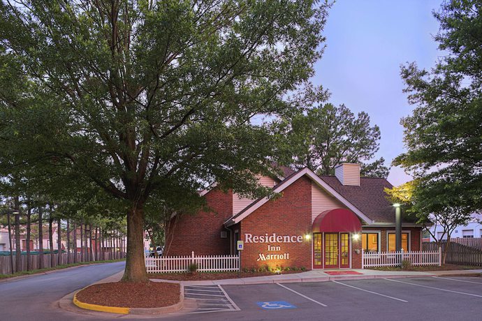 Imagen general del Hotel Residence Inn By Marriott Richmond West End. Foto 8