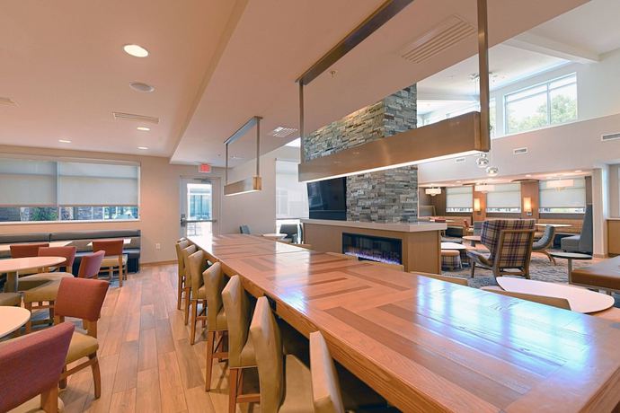 Imagen de los interiores del Hotel Residence Inn By Marriott Richmond West/midlothian. Foto 16