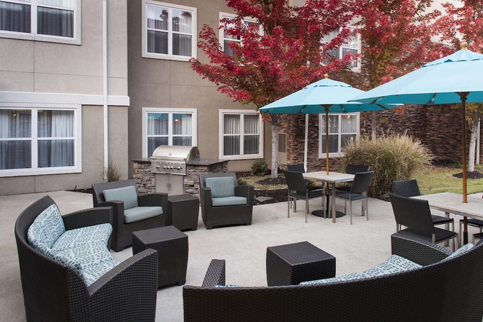 Imagen general del Hotel Residence Inn By Marriott Rogers. Foto 5