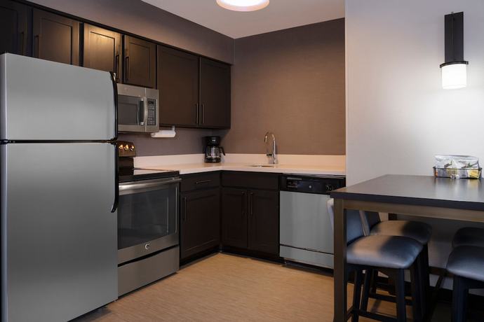 Imagen de la habitación del Hotel Residence Inn By Marriott Salt Lake City Airport. Foto 2