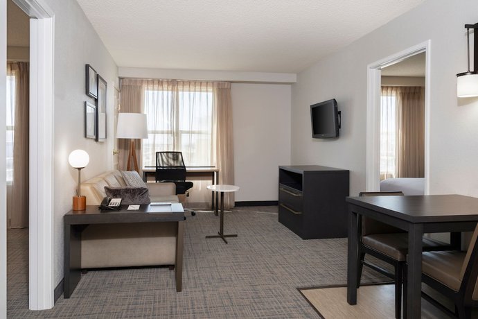 Imagen de la habitación del Hotel Residence Inn By Marriott Salt Lake City Airport. Foto 13
