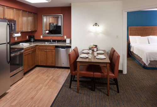 Imagen de la habitación del Hotel Residence Inn By Marriott San Bernardino. Foto 6