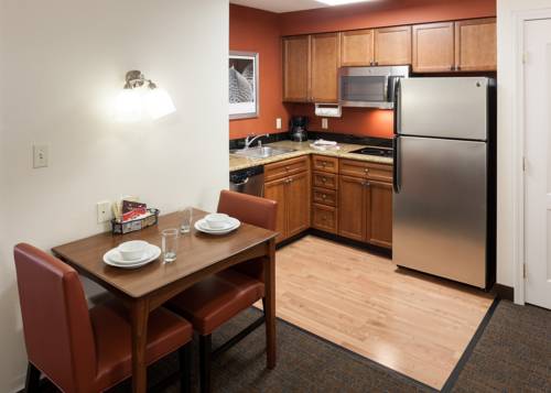 Imagen de la habitación del Hotel Residence Inn By Marriott San Bernardino. Foto 8