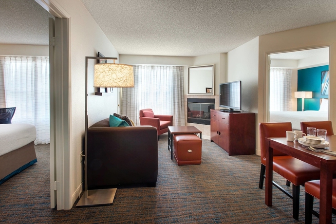 Imagen de la habitación del Hotel Residence Inn By Marriott San Diego Sorrento Mesa/sorrento Valley. Foto 4