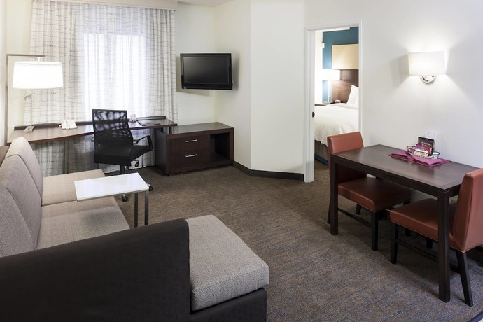 Imagen de la habitación del Hotel Residence Inn By Marriott Santa Clarita Valencia. Foto 13