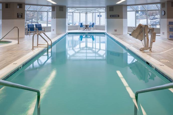 Imagen de la piscina del Hotel Residence Inn By Marriott Seattle Downtown/lake Union. Foto 20