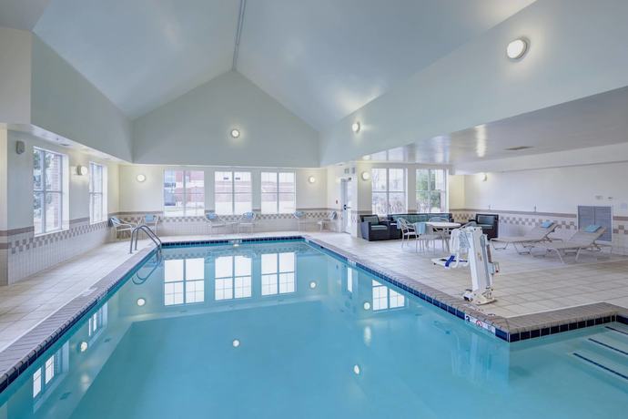 Imagen de la piscina del Hotel Residence Inn By Marriott South Bend Mishawaka. Foto 12