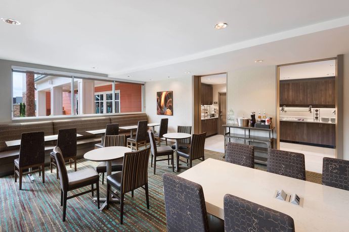 Imagen del bar/restaurante del Hotel Residence Inn By Marriott Spartanburg Westgate. Foto 7