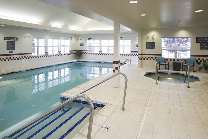 Imagen de la piscina del Hotel Residence Inn By Marriott Springdale. Foto 18