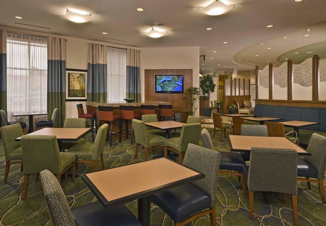 Imagen del bar/restaurante del Hotel Residence Inn By Marriott Springfield Old Keene Mill. Foto 8