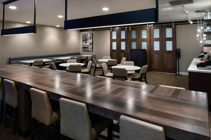 Imagen del bar/restaurante del Hotel Residence Inn By Marriott St. Louis Chesterfield. Foto 4
