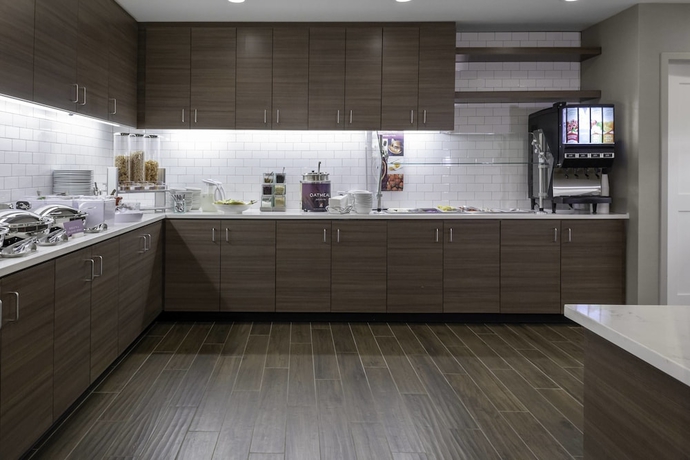 Imagen del bar/restaurante del Hotel Residence Inn By Marriott St. Louis West County. Foto 2