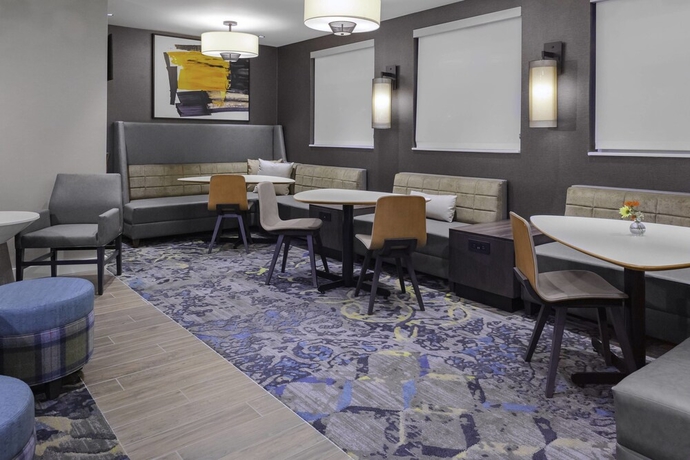 Imagen del bar/restaurante del Hotel Residence Inn By Marriott St. Louis West County. Foto 4