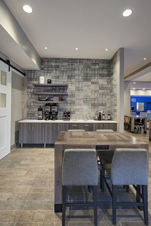 Imagen del bar/restaurante del Hotel Residence Inn By Marriott St. Paul Downtown. Foto 6