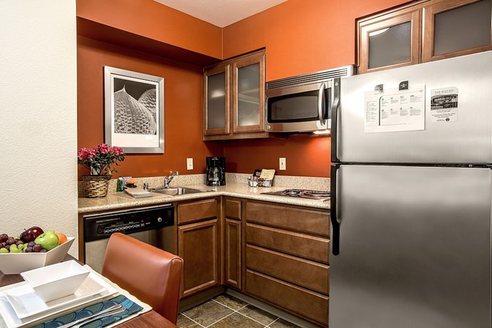 Imagen general del Hotel Residence Inn By Marriott Stockton. Foto 2