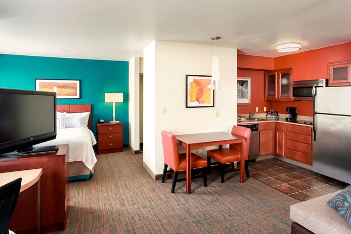 Imagen de la habitación del Hotel Residence Inn By Marriott Stockton. Foto 11