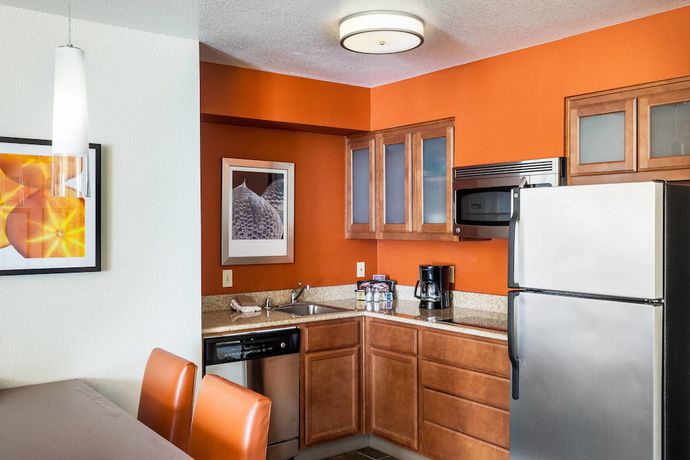 Imagen de la habitación del Hotel Residence Inn By Marriott Stockton. Foto 12