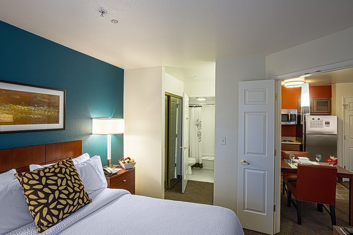 Imagen de los interiores del Hotel Residence Inn By Marriott Stockton. Foto 18