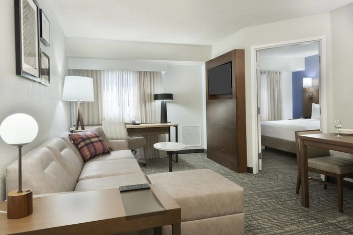 Imagen de la habitación del Hotel Residence Inn By Marriott Tampa At Usf/medical Center. Foto 6