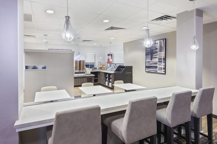 Imagen del bar/restaurante del Hotel Residence Inn By Marriott Tampa Sabal Park/brandon. Foto 5